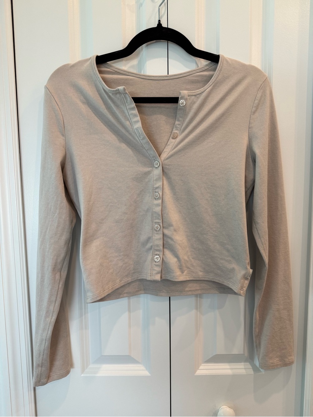 Vuori Women’s Halo Cardigan 2.0 - Picture 4 of 7